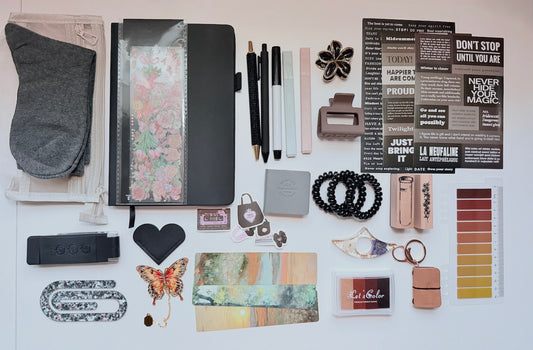 Dark Aesthetic Stationery Box 🖤