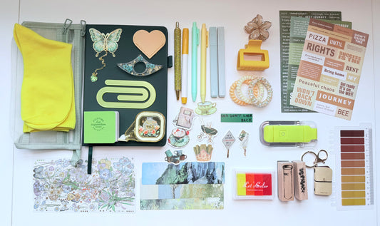 Green Aesthetic Stationery Box 🌿
